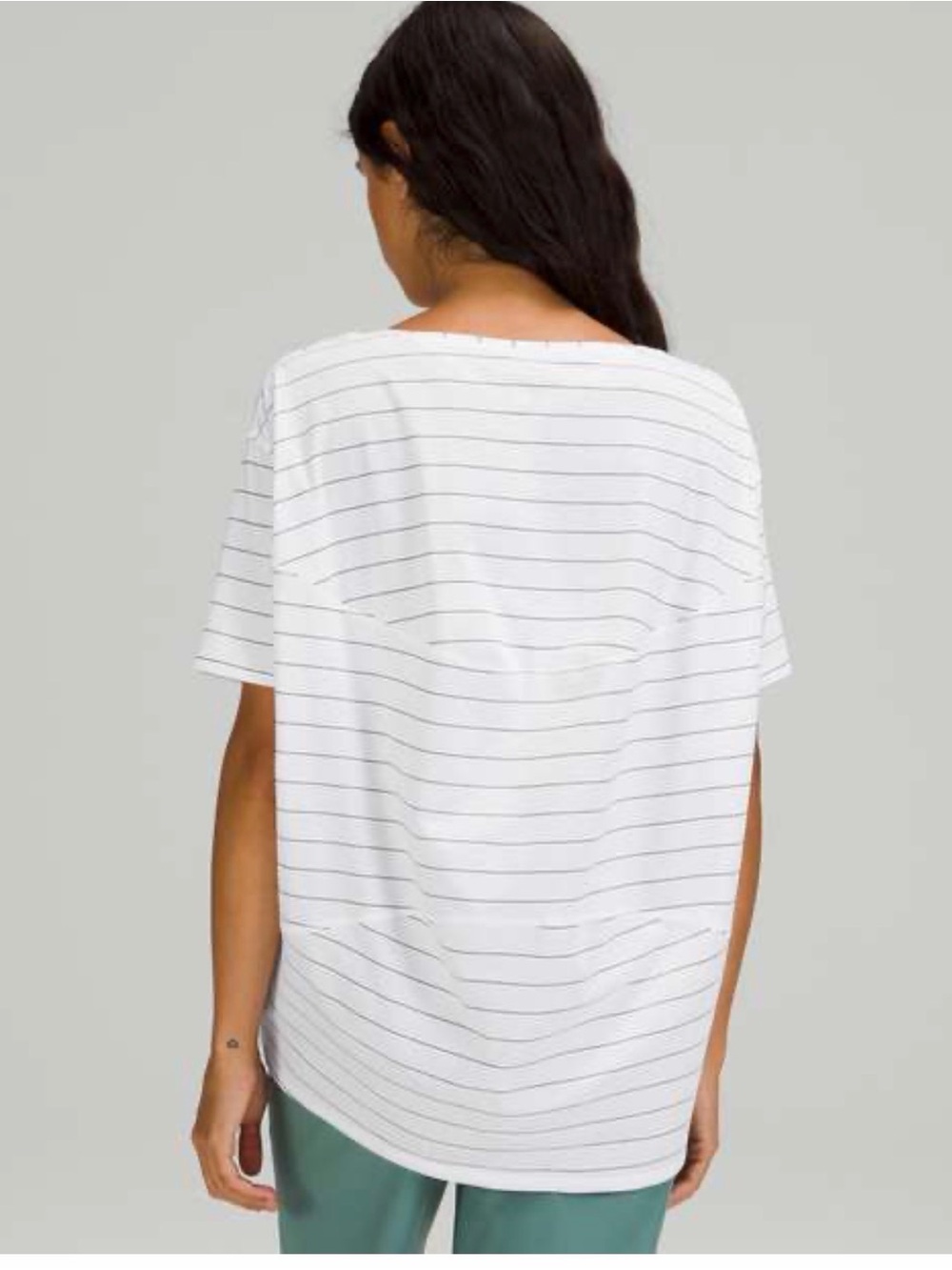 Back in action short sleeve Lulu lemons White/Black t shirt